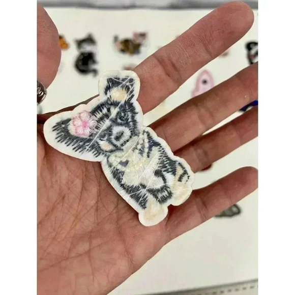 20 PC Assorted Sewing Applique Patches Iron on Sew On NEW Mixed Cats Sequin - Picture 11 of 12